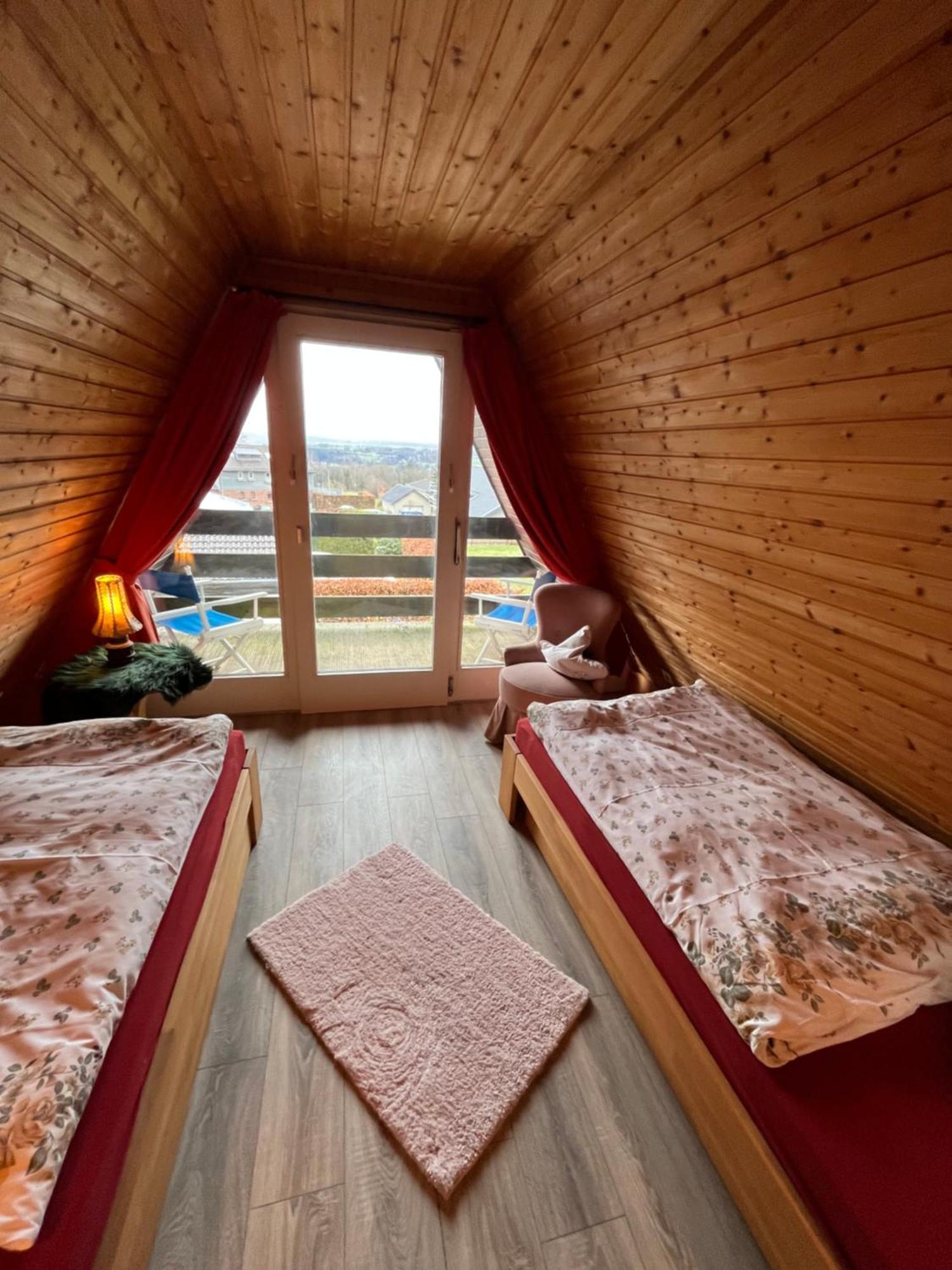 Vennhuette Villa Моншау Екстериор снимка